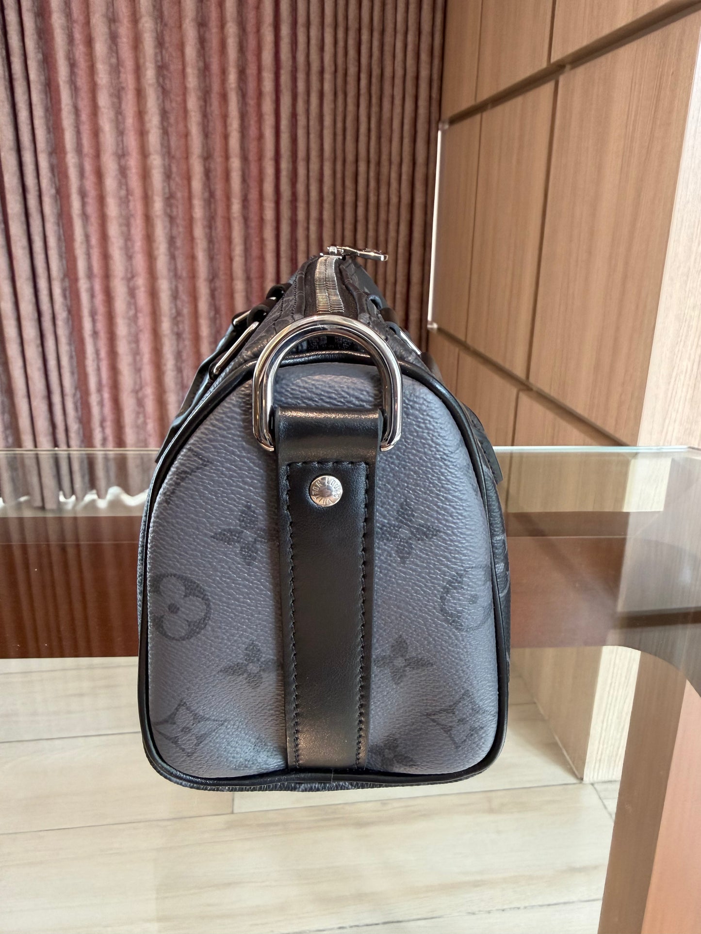 Louis Vuitton Keepall 25