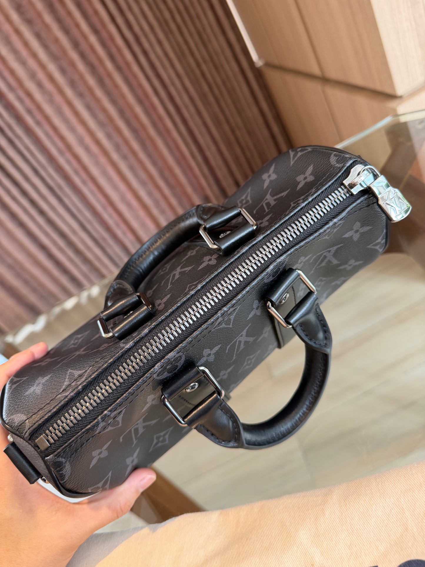 Louis Vuitton Keepall 25