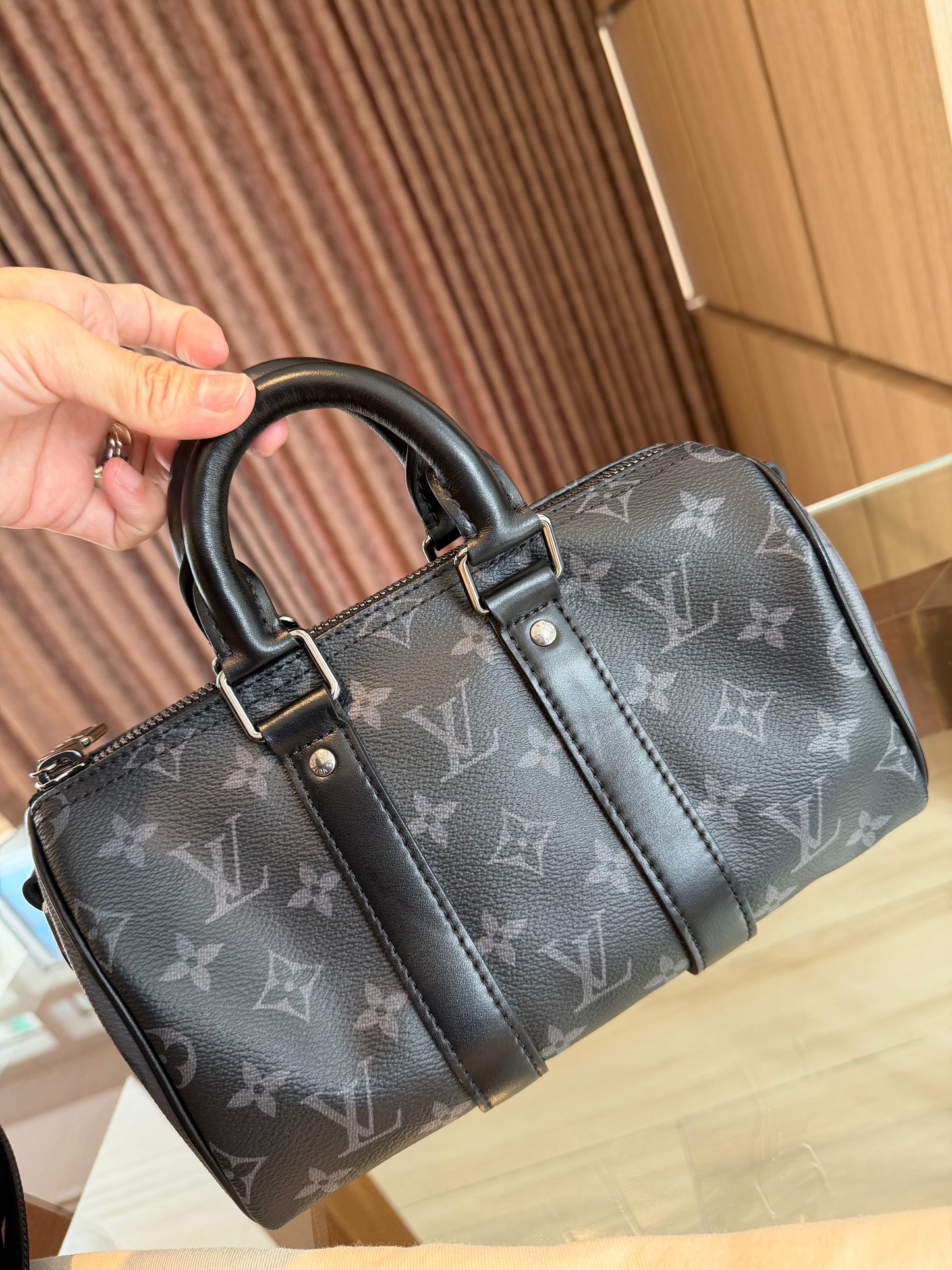 Louis Vuitton Keepall 25