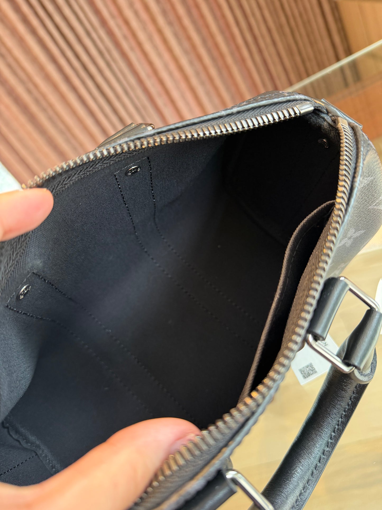 Louis Vuitton Keepall 25