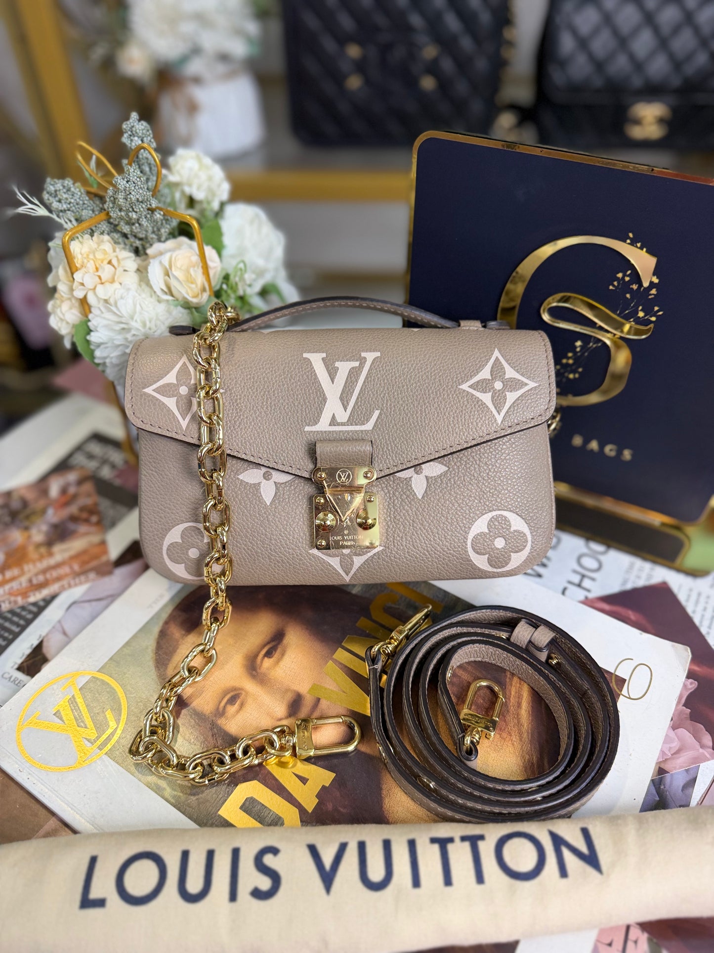 LOUIS VUITTON METIS EAST WEST