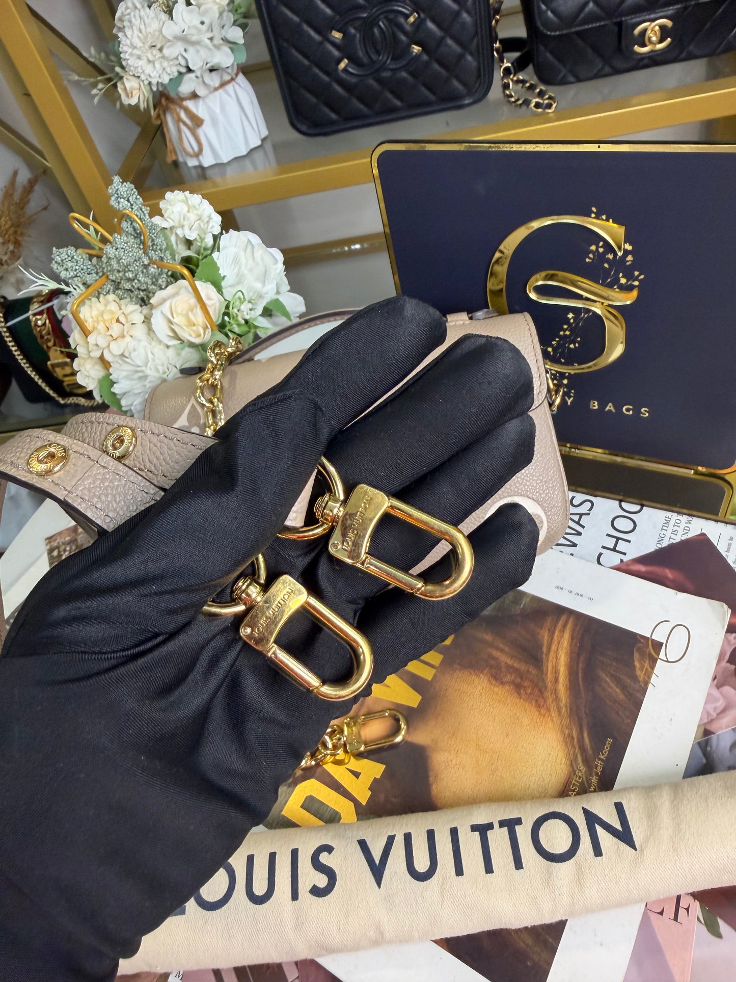 LOUIS VUITTON METIS EAST WEST