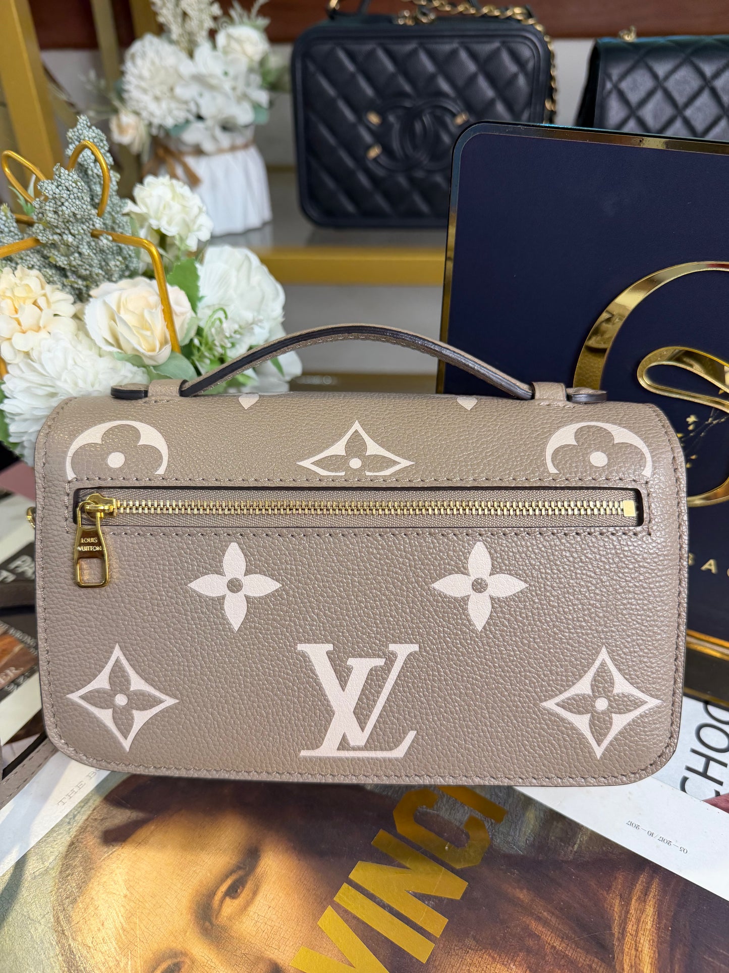 LOUIS VUITTON METIS EAST WEST