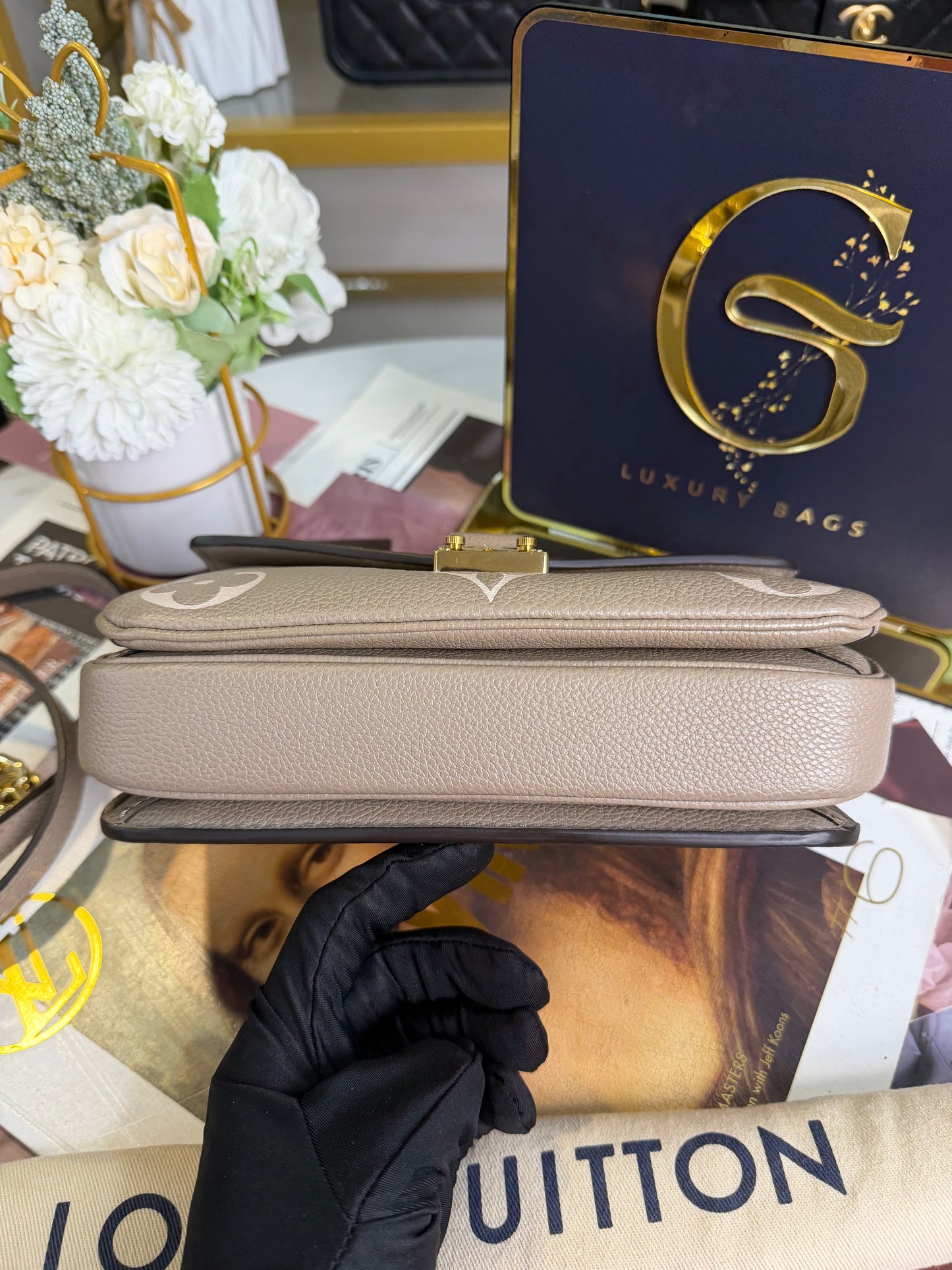 LOUIS VUITTON METIS EAST WEST