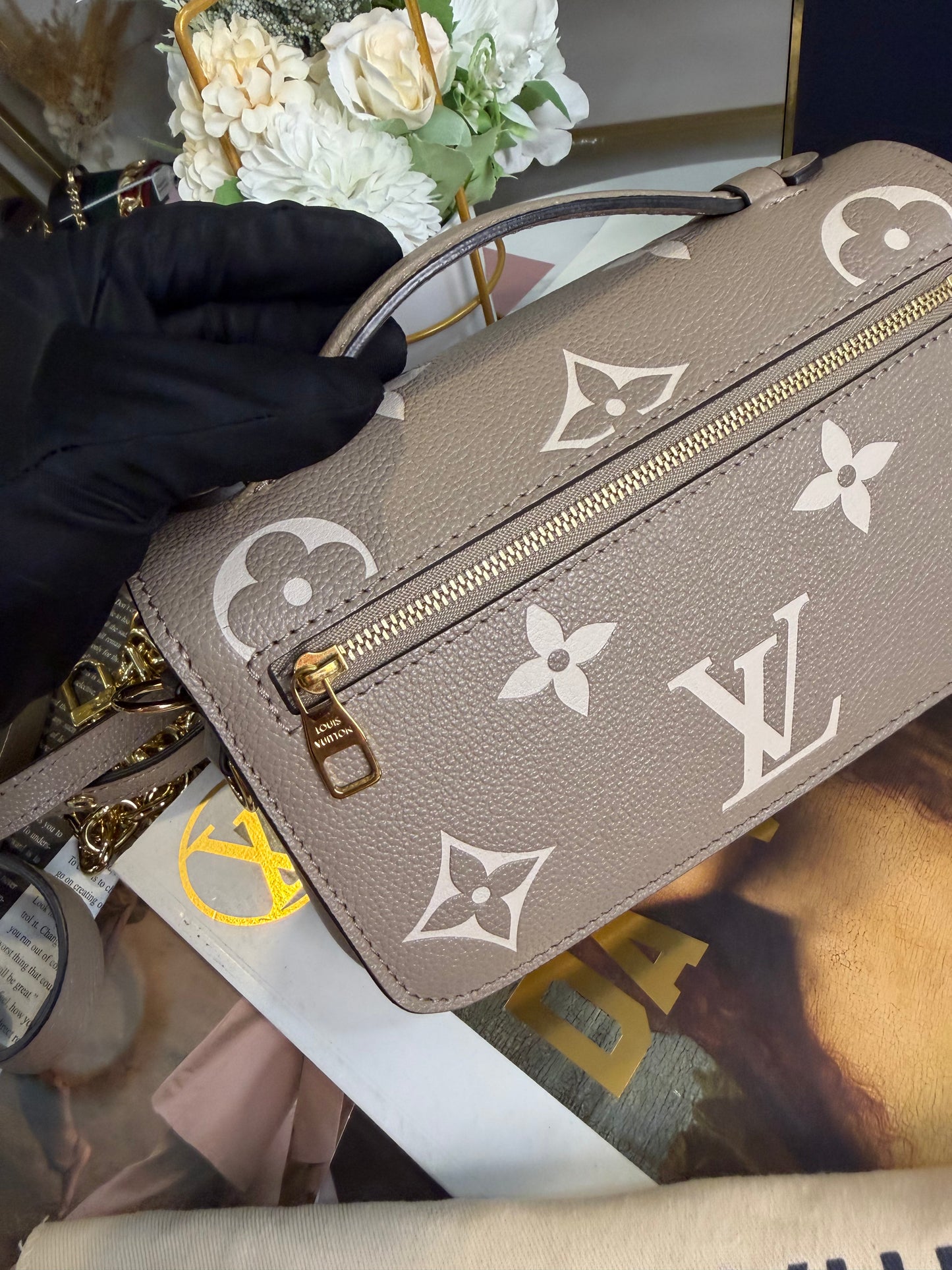 LOUIS VUITTON METIS EAST WEST