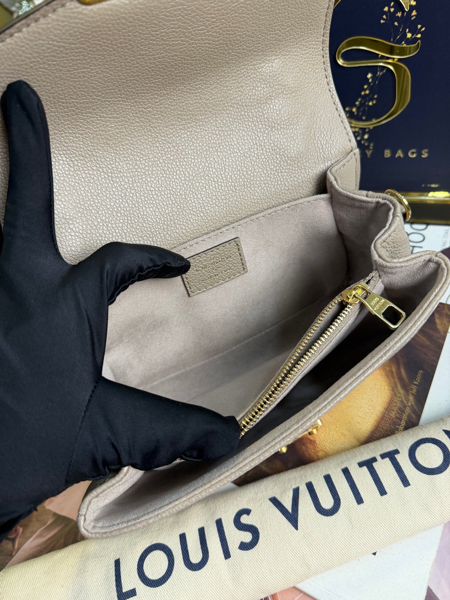 LOUIS VUITTON METIS EAST WEST