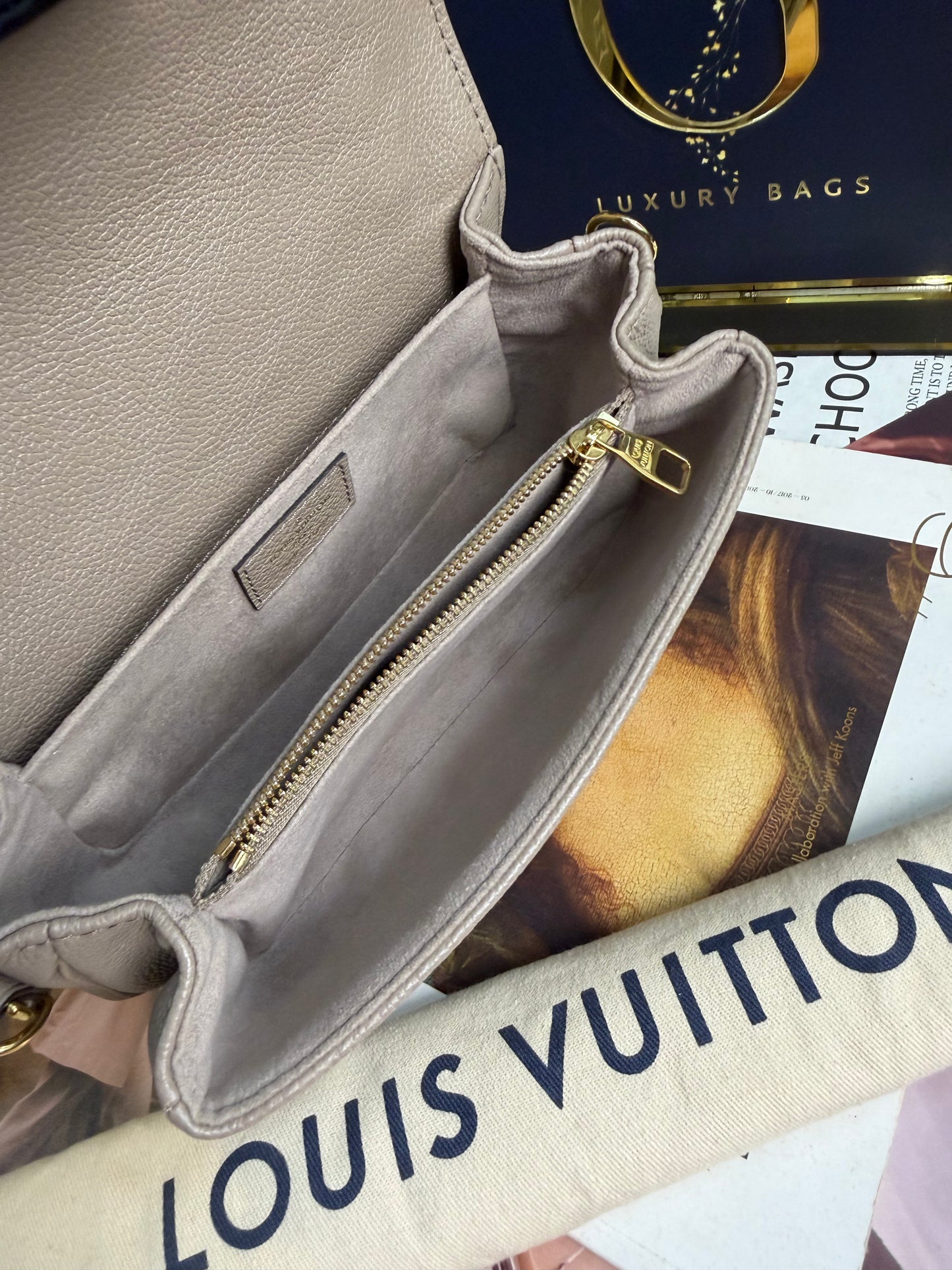 LOUIS VUITTON METIS EAST WEST