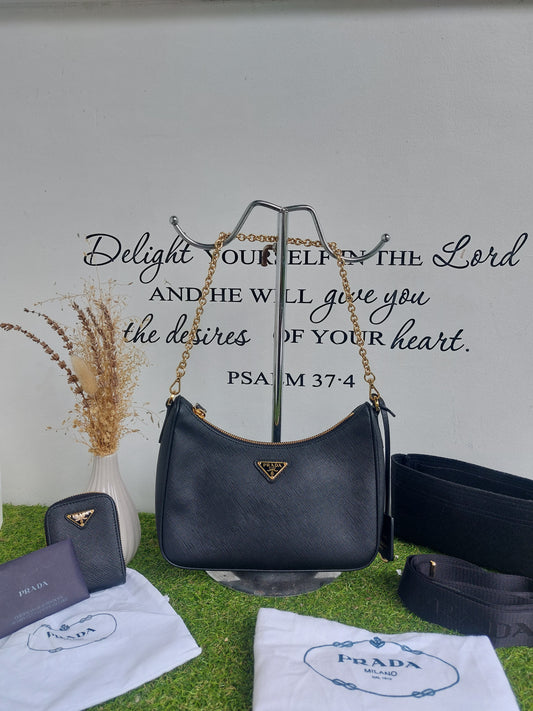 Prada Re-Edition 2005 Saffiano