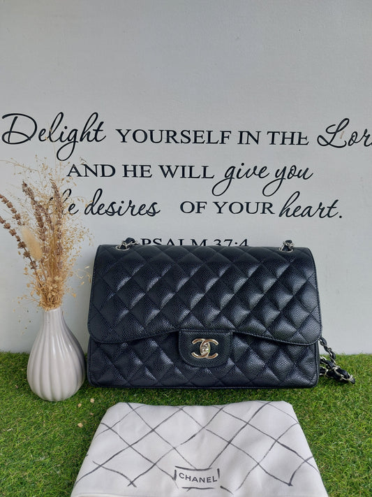 Chanel Jumbo Classic Flap