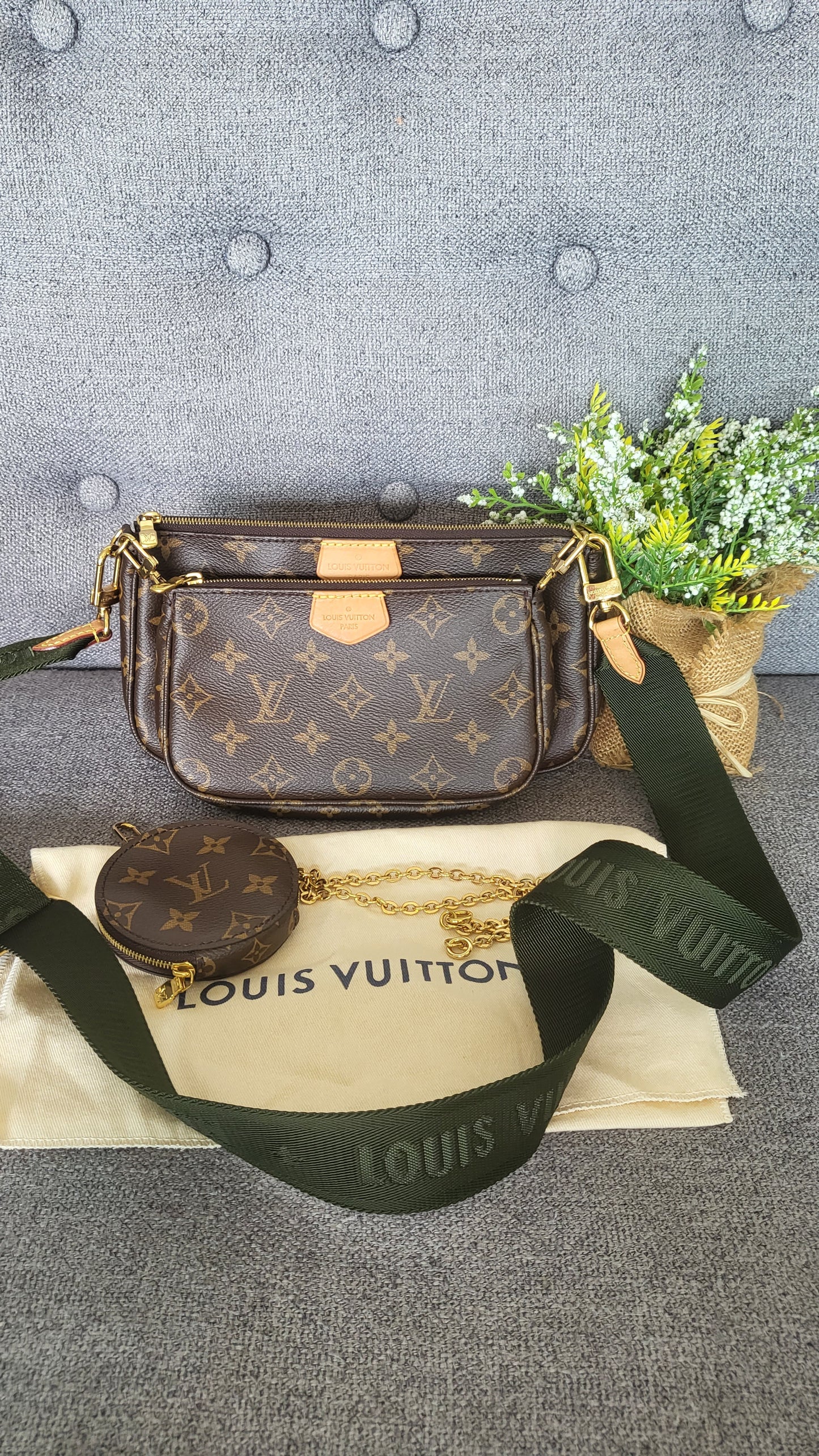 Louis Vuitton Multi Pochette Khaki