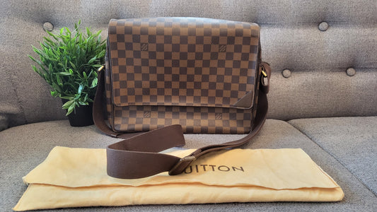 Louis Vuitton Shelton ebene