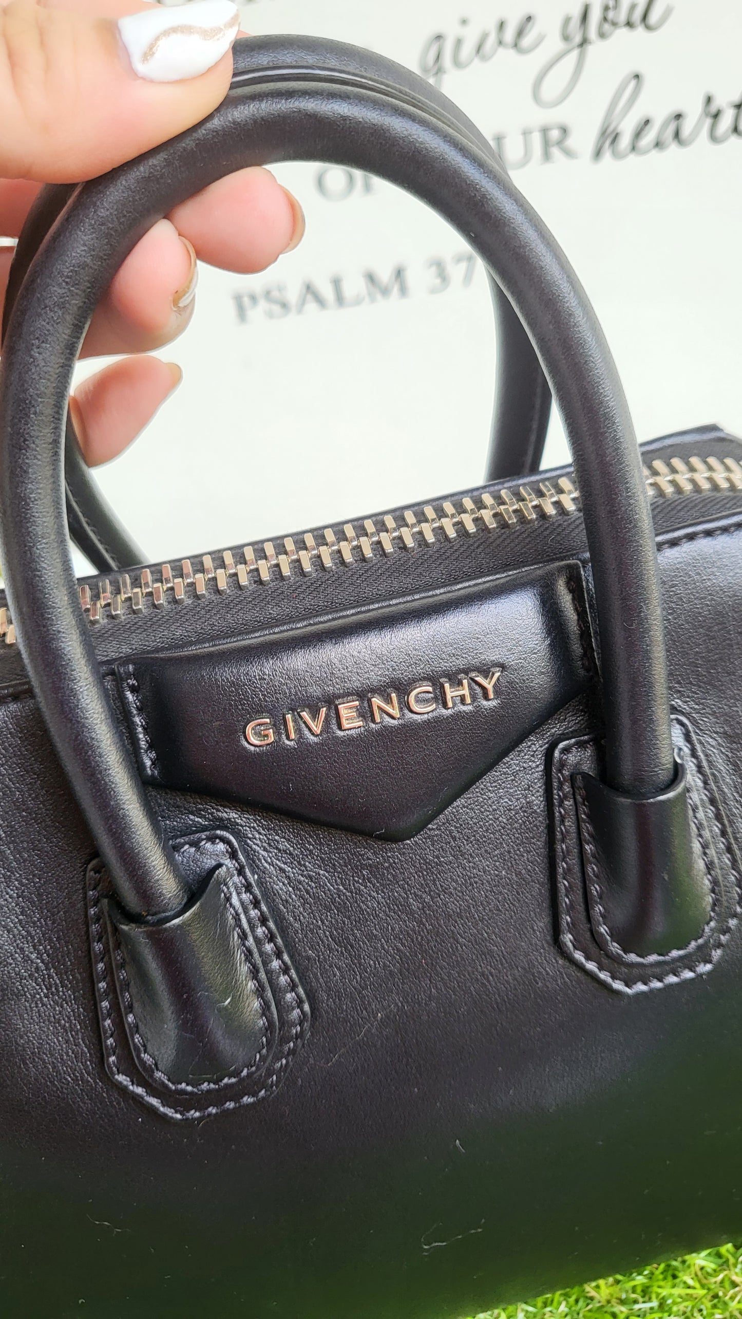 Givenchy Mini Antigona