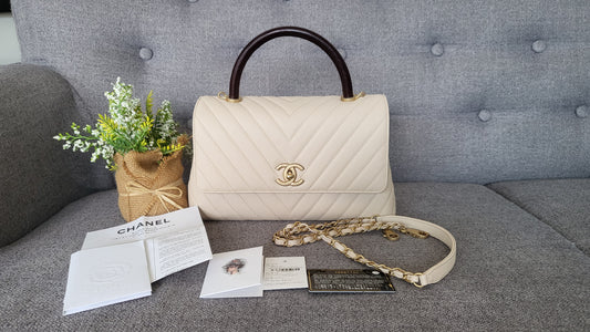 Chanel Coco Handle Medium