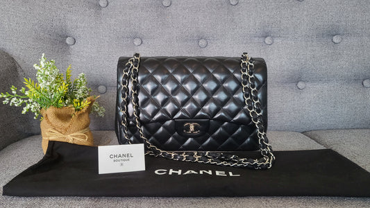 Chanel Classic Flap Jumbo