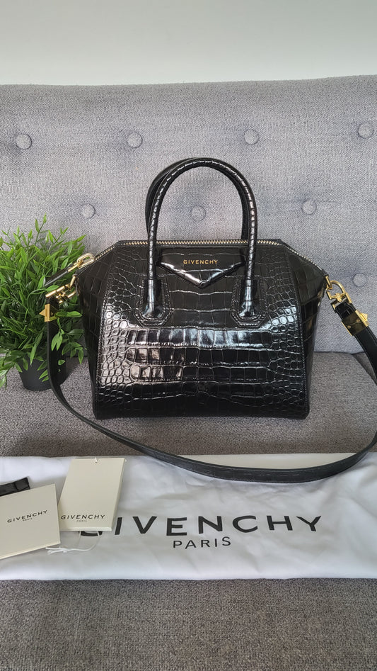 Givenchy Antigona Small