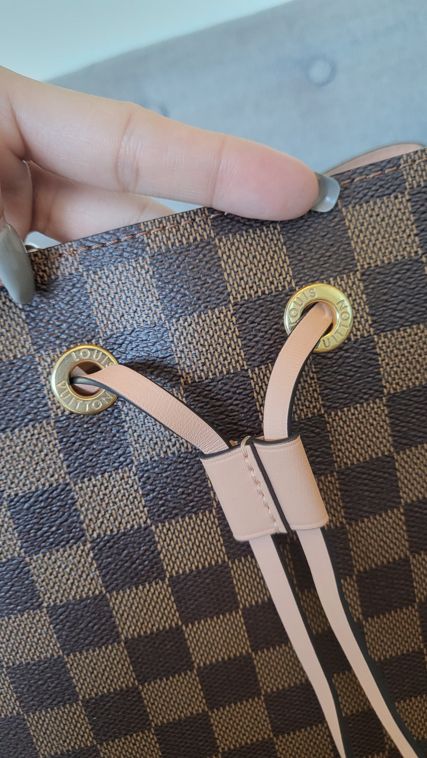 LV Neonoe Damier Ebene