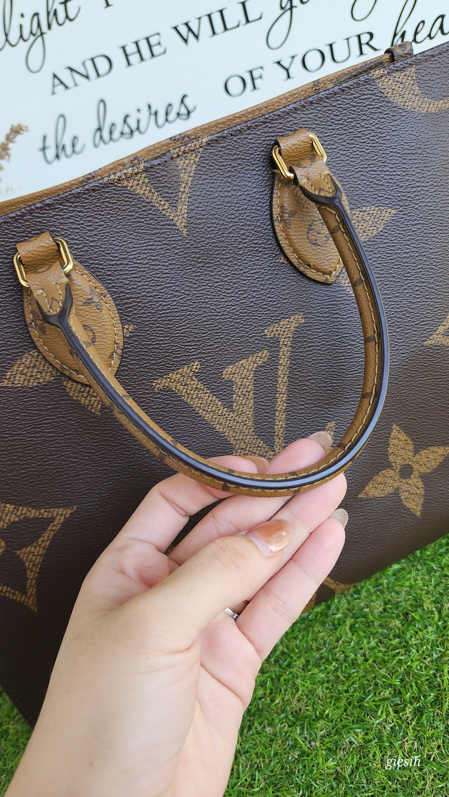 Louis Vuitton OTG MM Reverse Monogram