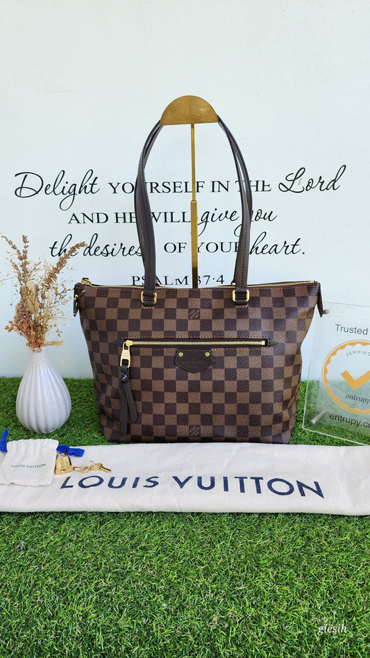 Louis Vuitton Iena PM