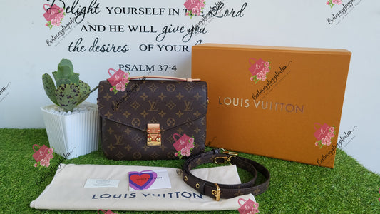 Louis Vuitton Pochette Metis