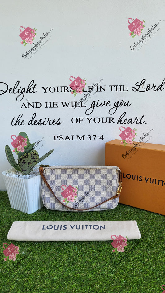 Louis Vuitton Pochette