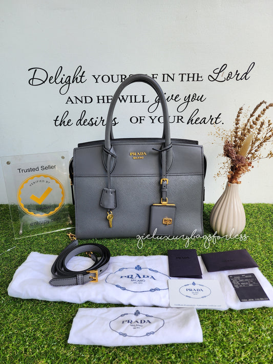 Prada 1ba046 saffiano esplanade