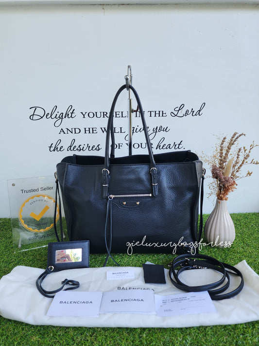 Balenciaga Papier