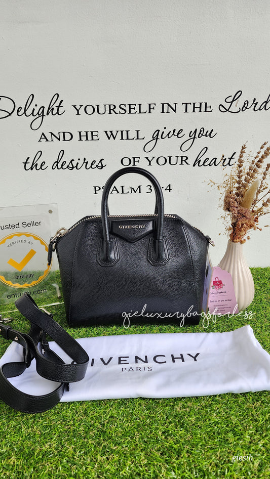 Givenchy Antigona Mini Goatskin