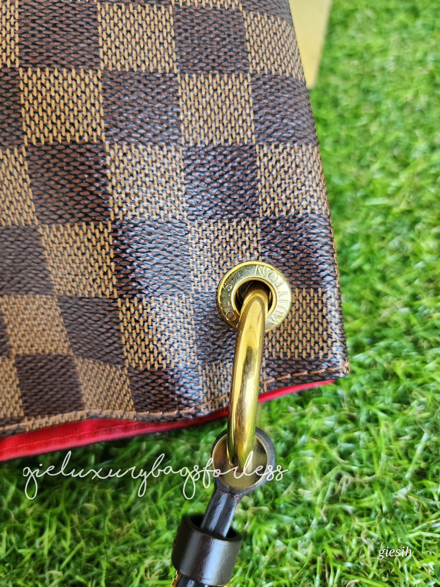 Louis Vuitton Graceful PM