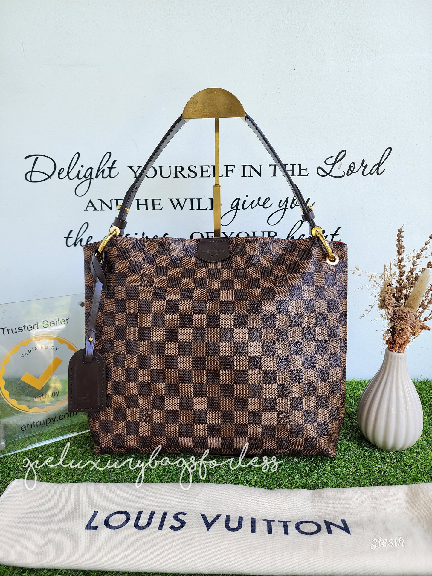 Louis Vuitton Graceful PM