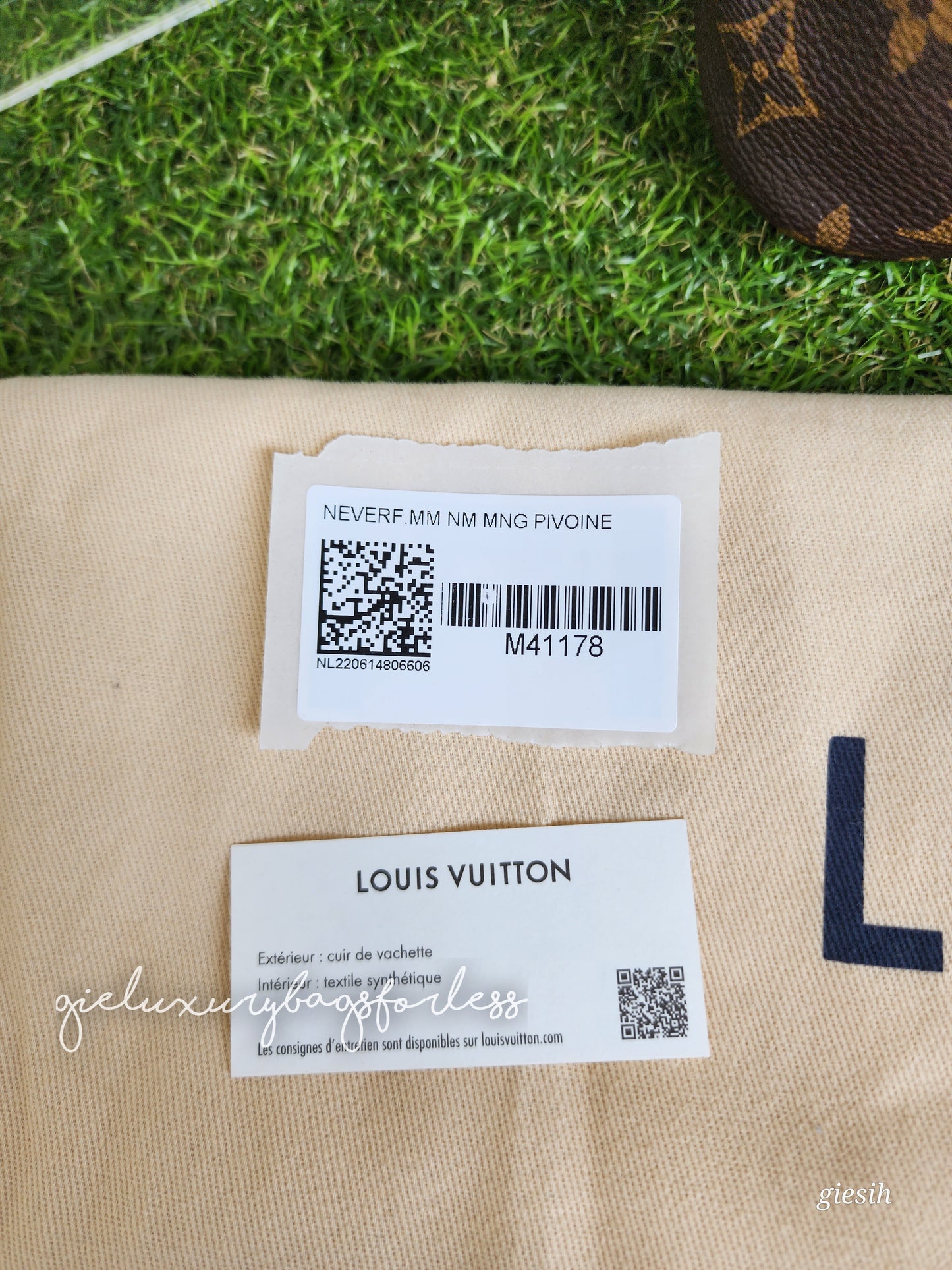 Louis Vuitton Neverfull MM Pivoine